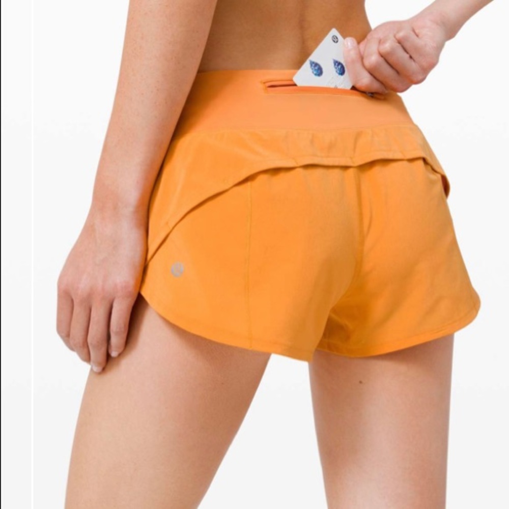 LULULEMON SPEED UP SHORTS sz 6, 2.5 inseam